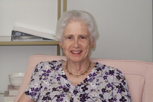 Helen-B